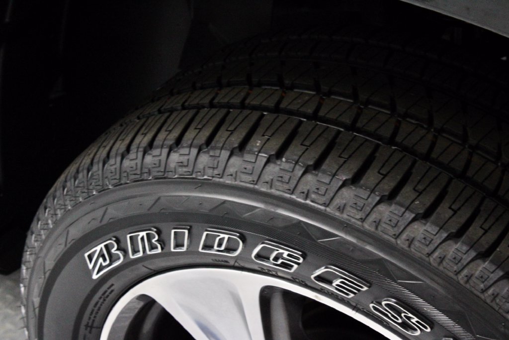 Used 2023 RAM 1500 Laramie AWD/4WD image 19
