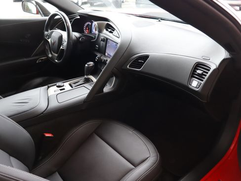 Used 2016 Chevrolet Corvette Stingray Coupe w/ 2LT Preferred Equipment Group image 28