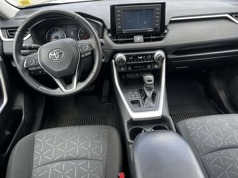 Used 2021 Toyota RAV4 XLE w/ Convenience Package AWD/4WD image 13