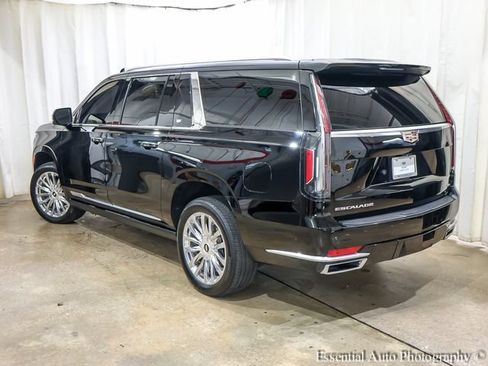 Used 2021 Cadillac Escalade ESV Premium Luxury w/ Driver Assist Tech Package AWD/4WD image 9