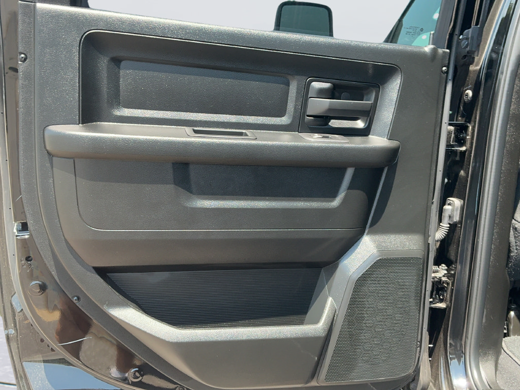 New 2026 RAM 3500 Tradesman AWD/4WD image 37