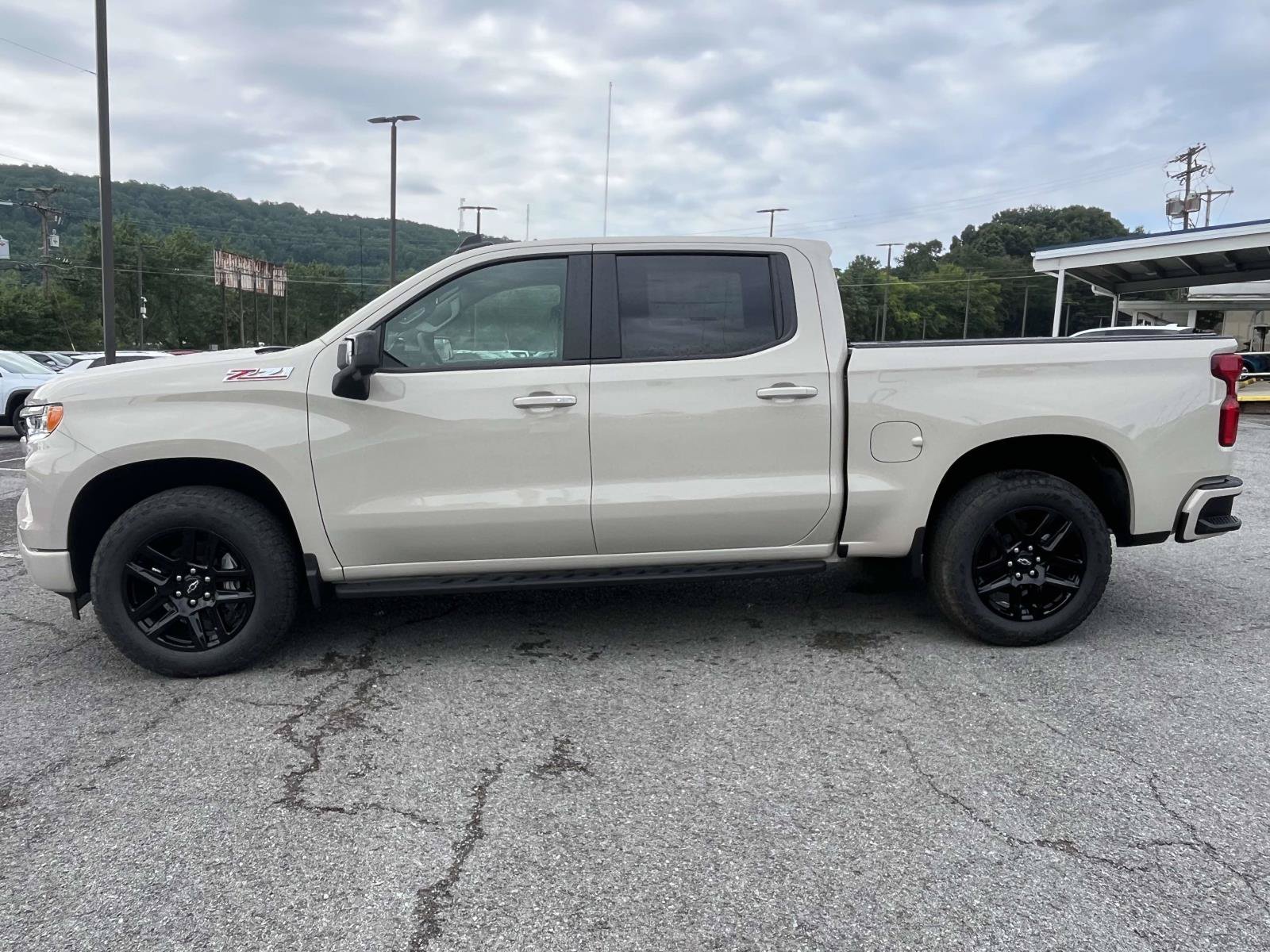 New 2026 Chevrolet Silverado 1500 RST w/ RST All Star Premium Package AWD/4WD image 11