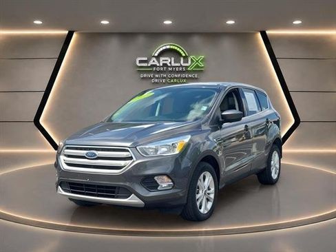 Used 2019 Ford Escape SE AWD/4WD image 3