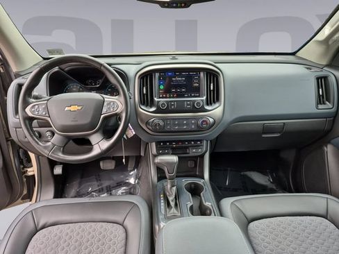 Used 2021 Chevrolet Colorado Z71 w/ Safety Package AWD/4WD image 12