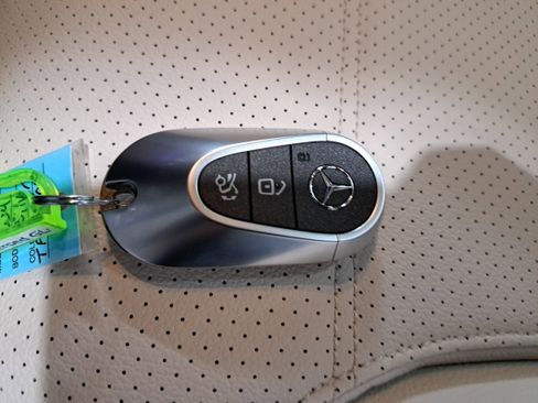 New 2026 Mercedes-Benz GLC 300 4MATIC image 37