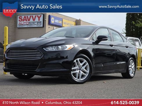 Used 2016 Ford Fusion SE FWD image 1