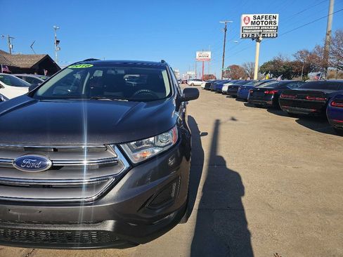 Used 2018 Ford Edge SE image 9
