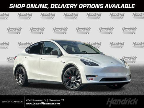 Used 2023 Tesla Model Y Performance image 1