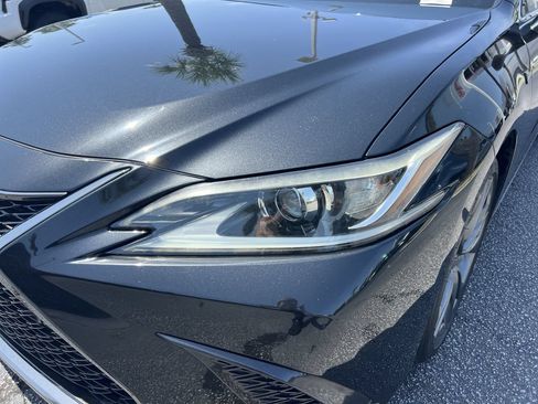 Used 2019 Lexus ES 350 F Sport w/ Accessory Package 2 FWD image 6