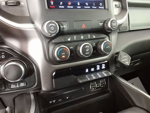 Used 2019 RAM 1500 Big Horn AWD/4WD image 22