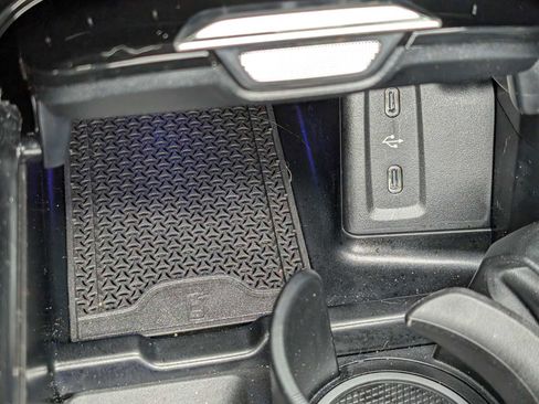 Certified 2026 Mercedes-Benz GLC 300 4MATIC image 28