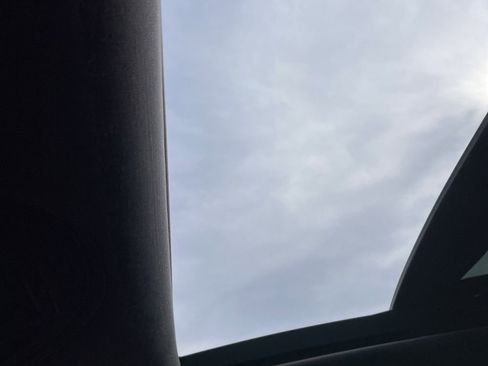 Used 2018 Genesis G80 3.8 w/ Option Group 02 image 11