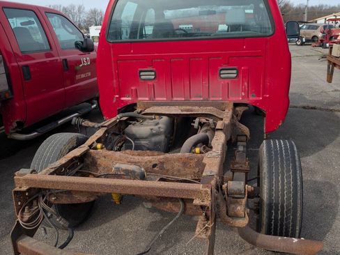 Used 2004 Ford F250 XLT AWD/4WD image 3