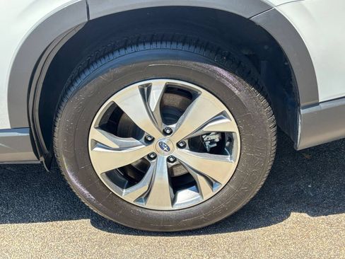 Used 2024 Subaru Ascent Premium w/ Convenience Package AWD/4WD image 32