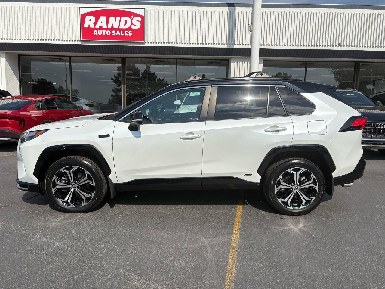 Used 2023 Toyota RAV4 XSE w/ Weather Package AWD/4WD image 18