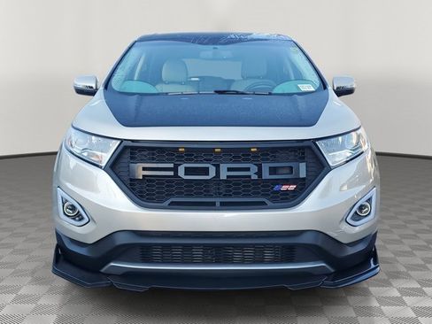 Certified 2018 Ford Edge Titanium image 2