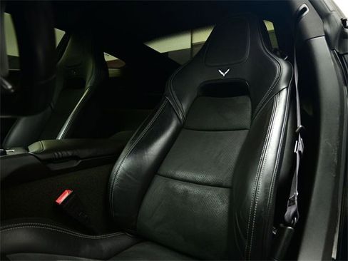 Used 2015 Chevrolet Corvette Z06 w/ 2LZ Preferred Equipment Group image 11