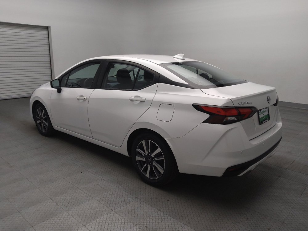 Used 2023 Nissan Versa SV FWD image 5