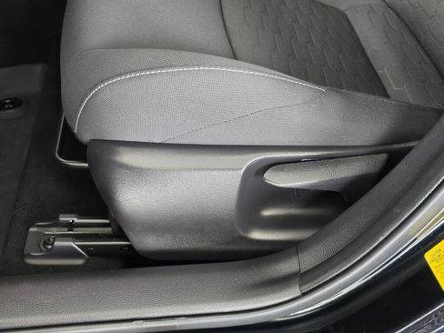 Used 2022 Toyota Corolla SE image 24