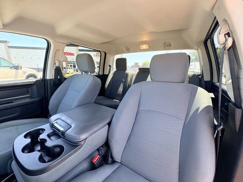 Used 2016 RAM 1500 Express AWD/4WD image 12