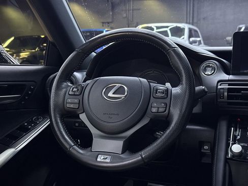 Used 2023 Lexus IS 500 RWD image 21