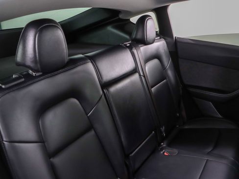 Used 2024 Tesla Model Y Long Range image 26