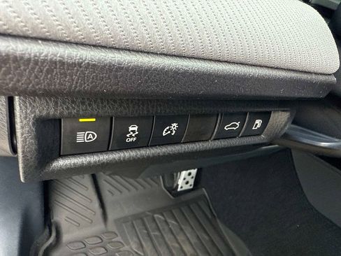 New 2026 Toyota Camry SE FWD image 30
