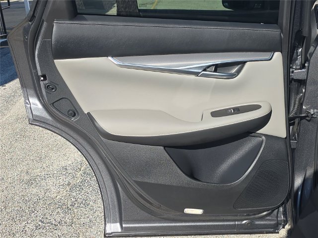 Used 2023 INFINITI QX50 Luxe FWD image 9