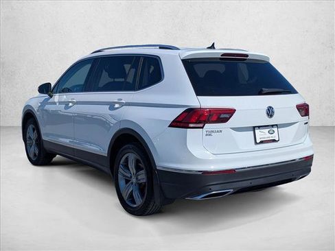 Used 2020 Volkswagen Tiguan SEL w/ 3rd Row Seat Package AWD/4WD image 8