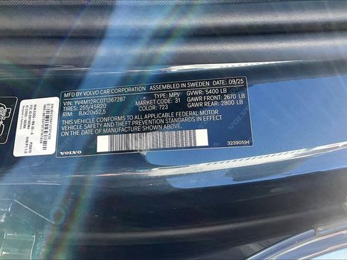 New 2026 Volvo XC60 B5 Plus w/ Protection Package Premier image 22