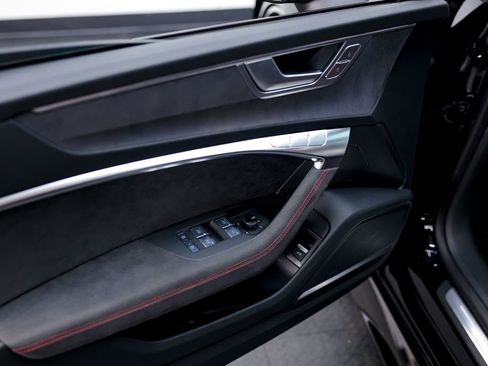 Used 2024 Audi RS 7 Performance image 23