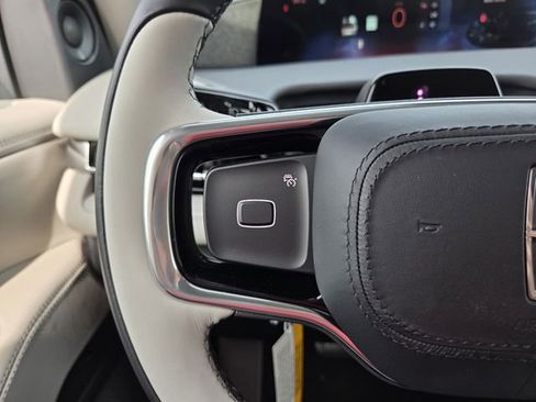 New 2026 Lincoln Navigator Reserve AWD/4WD image 23