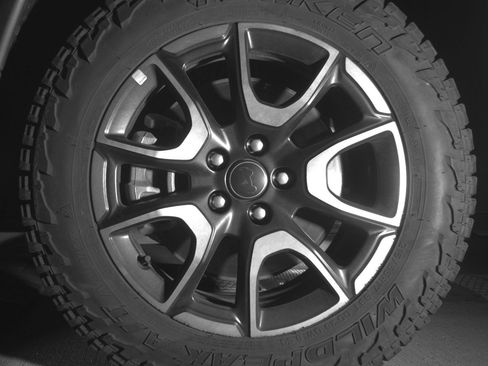Used 2025 Jeep Compass Trailhawk AWD/4WD image 12