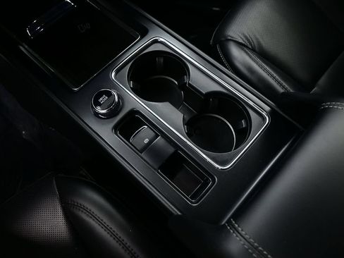 Used 2023 Lincoln Corsair FWD w/ Equipment Group 101A image 19