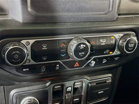 Used 2020 Jeep Wrangler Unlimited Sport S image 13