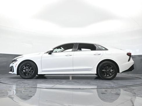 Used 2025 Kia K5 LXS FWD image 56
