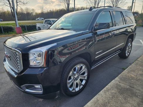Used 2015 GMC Yukon Denali w/ Premium Package image 2