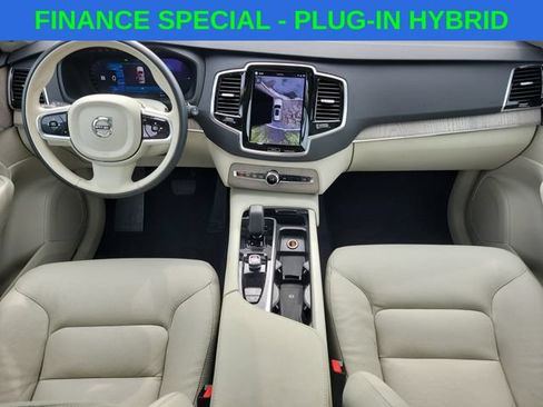 Used 2024 Volvo XC90 T8 Plus w/ Protection Package Premier AWD/4WD image 14