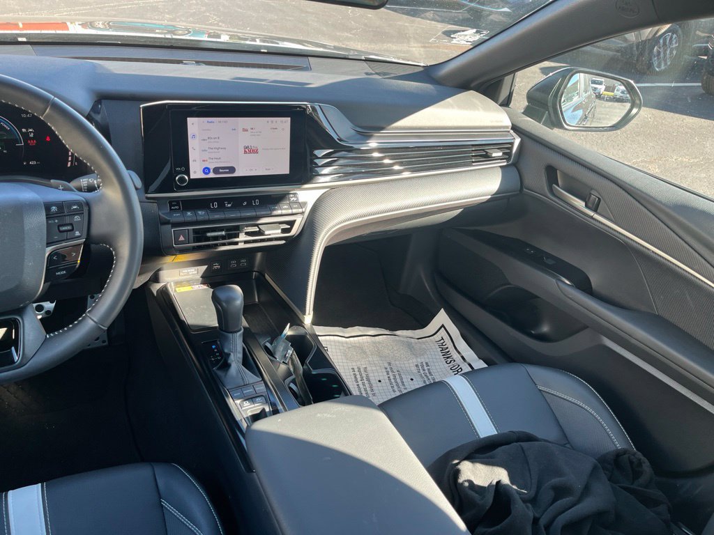 Used 2026 Toyota Camry SE FWD image 26