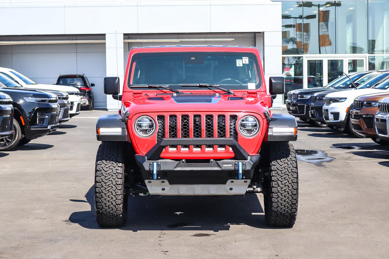 Used 2021 Jeep Wrangler Unlimited Rubicon 4xe w/ Cold Weather Group AWD/4WD image 2