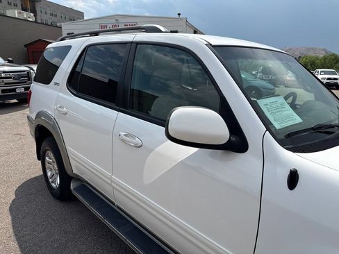 Used 2004 Toyota Sequoia SR5 AWD/4WD image 14