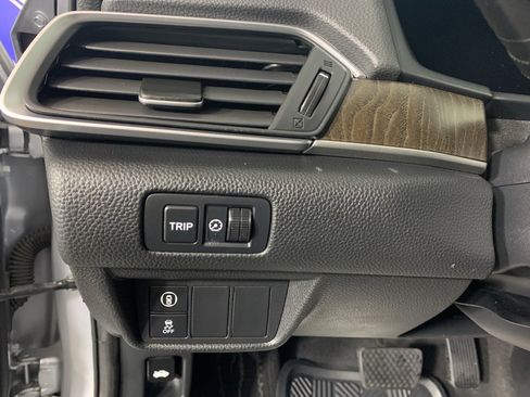 Used 2018 Honda Accord EX-L image 17