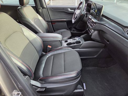 Certified 2024 Ford Escape ST-Line w/ Tech Pack #1 image 15