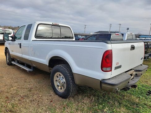 Used 2006 Ford F250 image 3