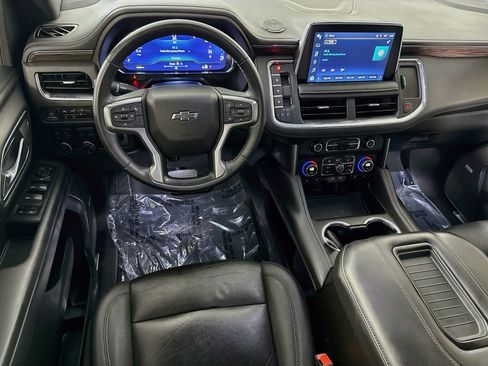Used 2023 Chevrolet Suburban Z71 AWD/4WD image 17