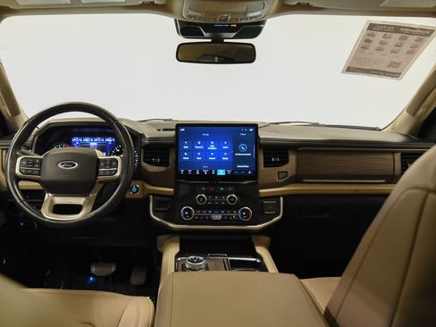 Used 2024 Ford Expedition Limited AWD/4WD image 36