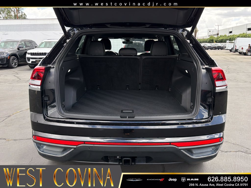 Used 2025 Volkswagen Atlas Cross Sport SE AWD/4WD image 13
