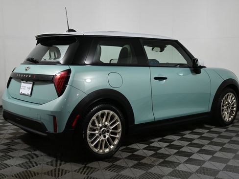 Certified 2025 MINI Cooper S image 7