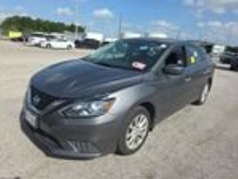 Used 2019 Nissan Sentra SV FWD image 1