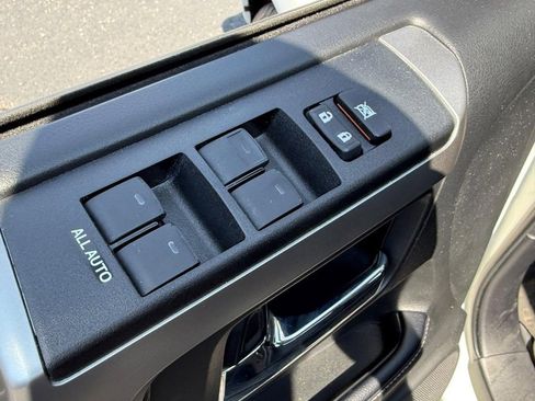 Used 2024 Toyota 4Runner SR5 Premium image 17